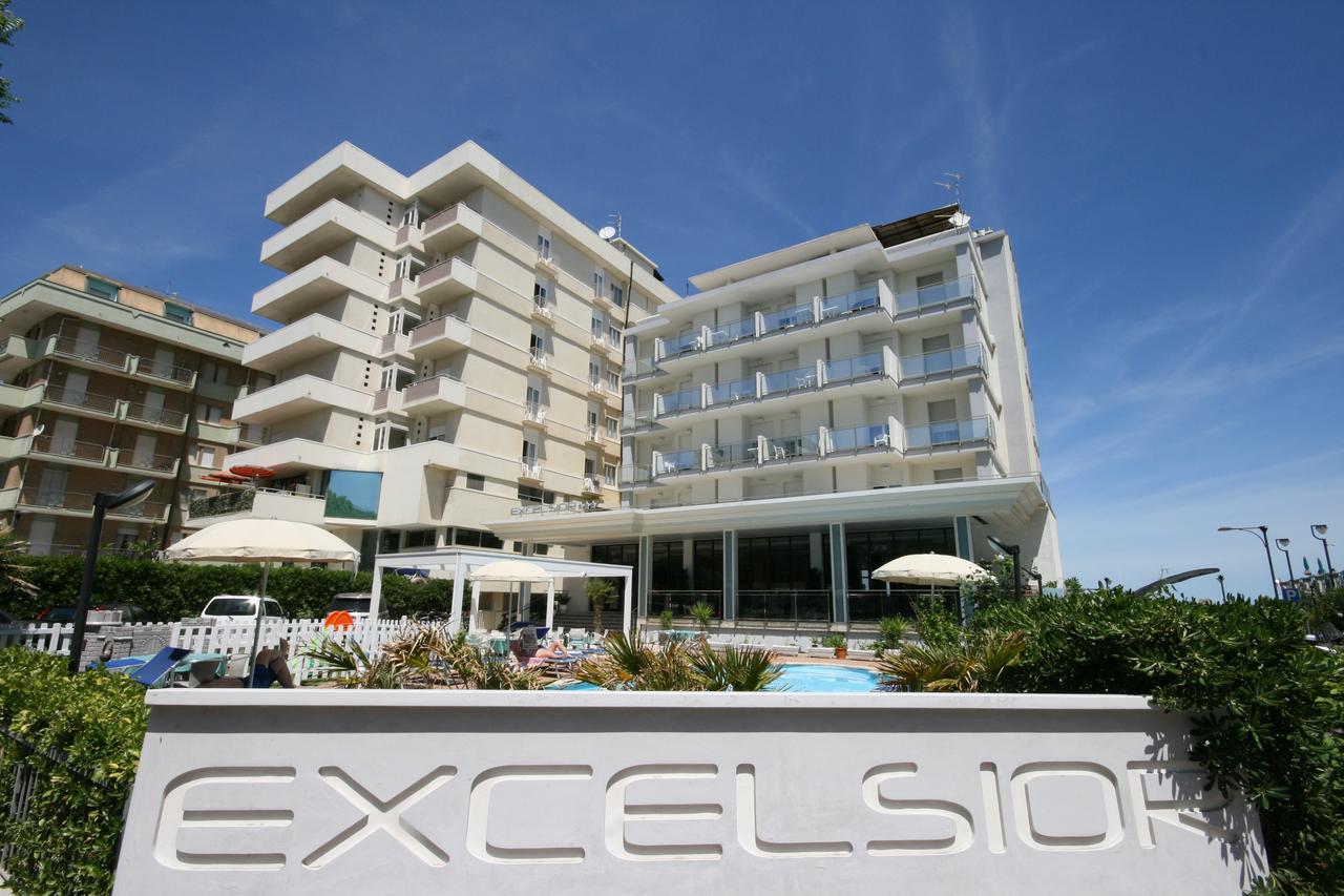 Hotel Excelsior Cattolica Bagian luar foto